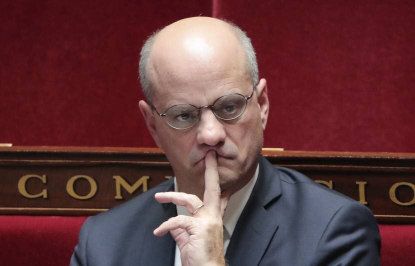 JM Blanquer comme des bélugas, a thread: