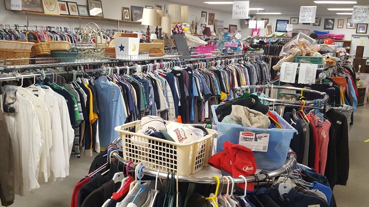We need your help at the SOS Store this weekend.  Do you happen to be free?  Please sign up here: docs.google.com/spreadsheets/d…  We are open Fridays and Saturdays 12-4pm--come volunteer or shop.  Many hidden treasures await!