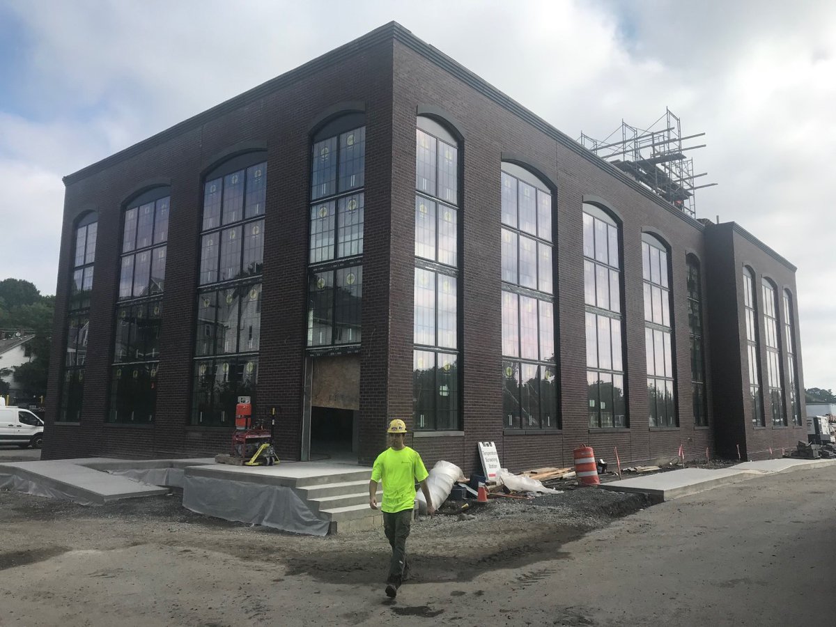 DMSdesignllc's tweet photo. The team is making progress at Halstead Salem Station, soon to be 130 units of #housing w/ #rooftop deck & wide array of #amenities, including #fitnesscenter & #virtualreality #gameroom. #dmsdesign #architecture #design #construction #multifamilyhousing #apartmentliving #salemma https://t.co/On5t1hj5U3