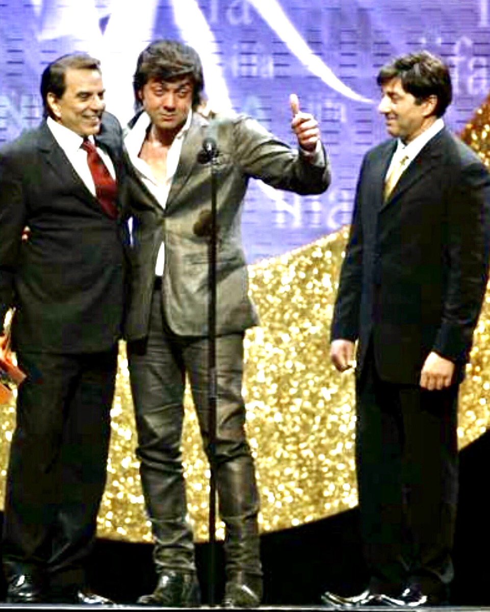 Apne to Apne hote hain .... Bob at a function, became emotional “ Mere papa jaisa koi nehin” ....l am really blessed 🙏