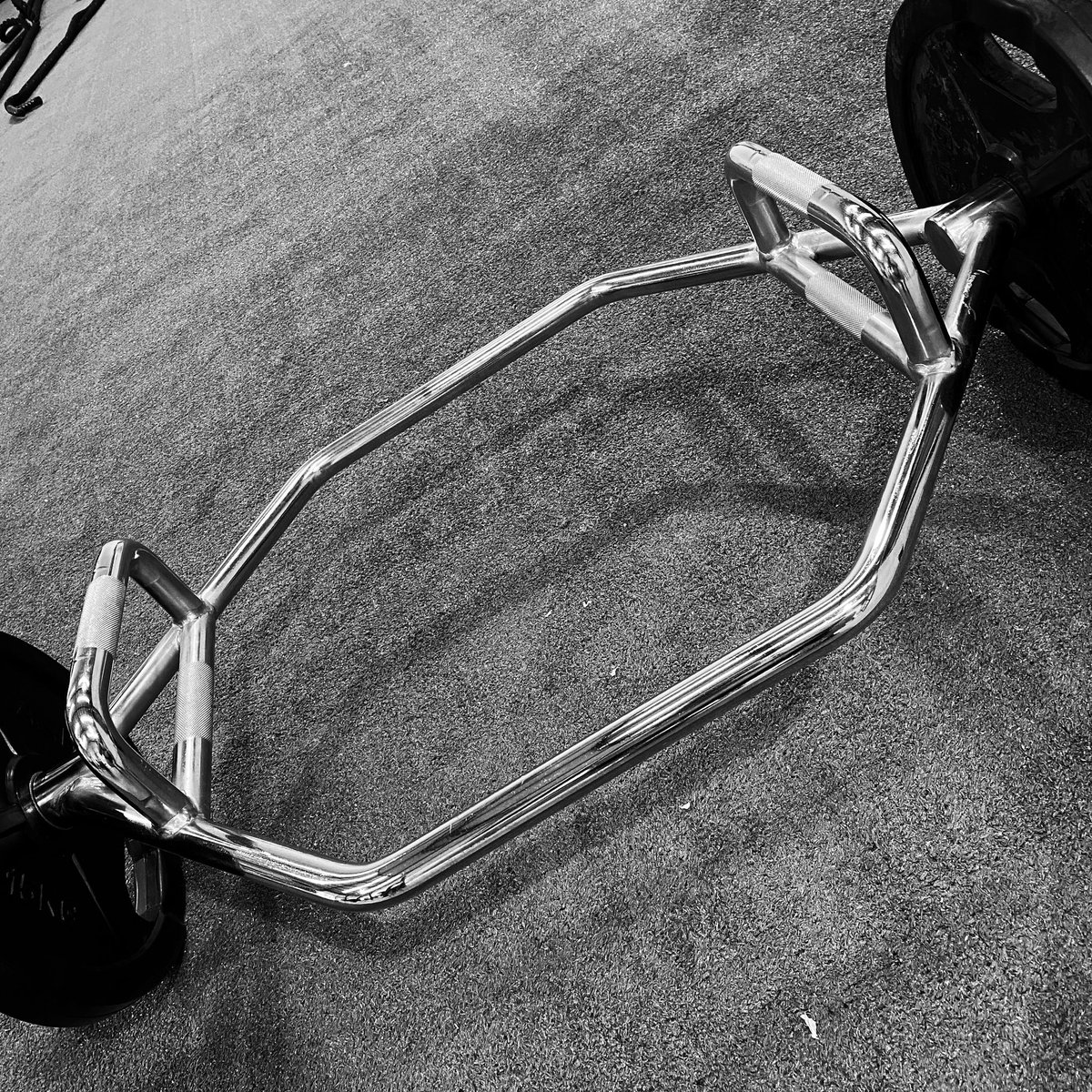 ldws77's tweet photo. Ended each session this week with a 50K 1/4 mile farmers walk. Brutal. https://t.co/KMorp8myNY