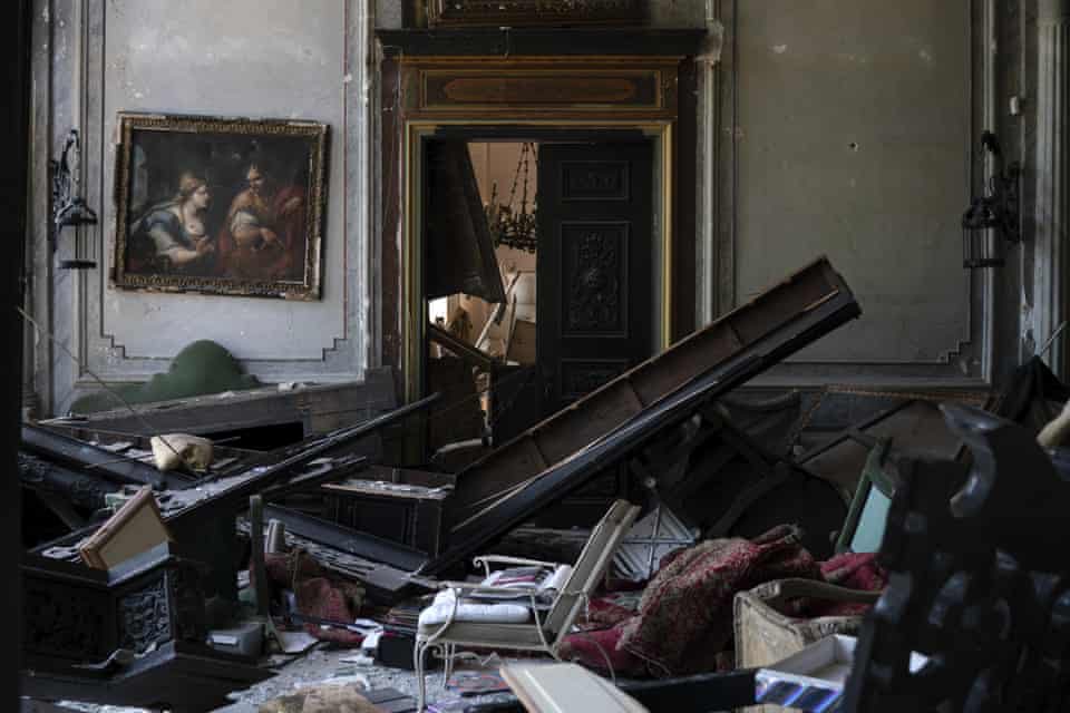 alfonslopeztena's tweet photo. Beirut explosion devastates Sursock Palace and Museum
https://t.co/R2HTezsXgB https://t.co/GruTfYqazt