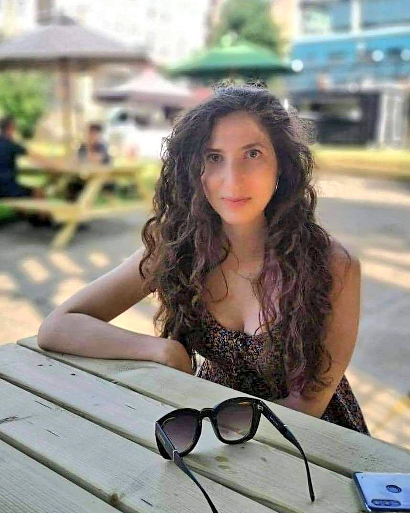 Meet the team
Andri!

Andri discovered Improv through @livcomedyimprov classes in 2018. Her first show with BB was 'Periscope Up'. She is also part of <a href="/BCI_Liverpool/">Broken Chair Improv</a> - During Lockdown Andri has collaborated online with international improvisers such as <a href="/JaySukow/">Jay Sukow</a> &amp; Aree Witoelar!