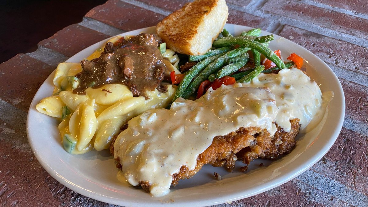 BBsTexOrleans's tweet image. Do you order the same thing every time you come to BB's? Like they say you can’t teach an old dog a new trick. But what if that new trick is DELICIOUS!? Mix it up next time BB’s and share your “tasty trick” below! #TexOrleansLife #GrindtoGather