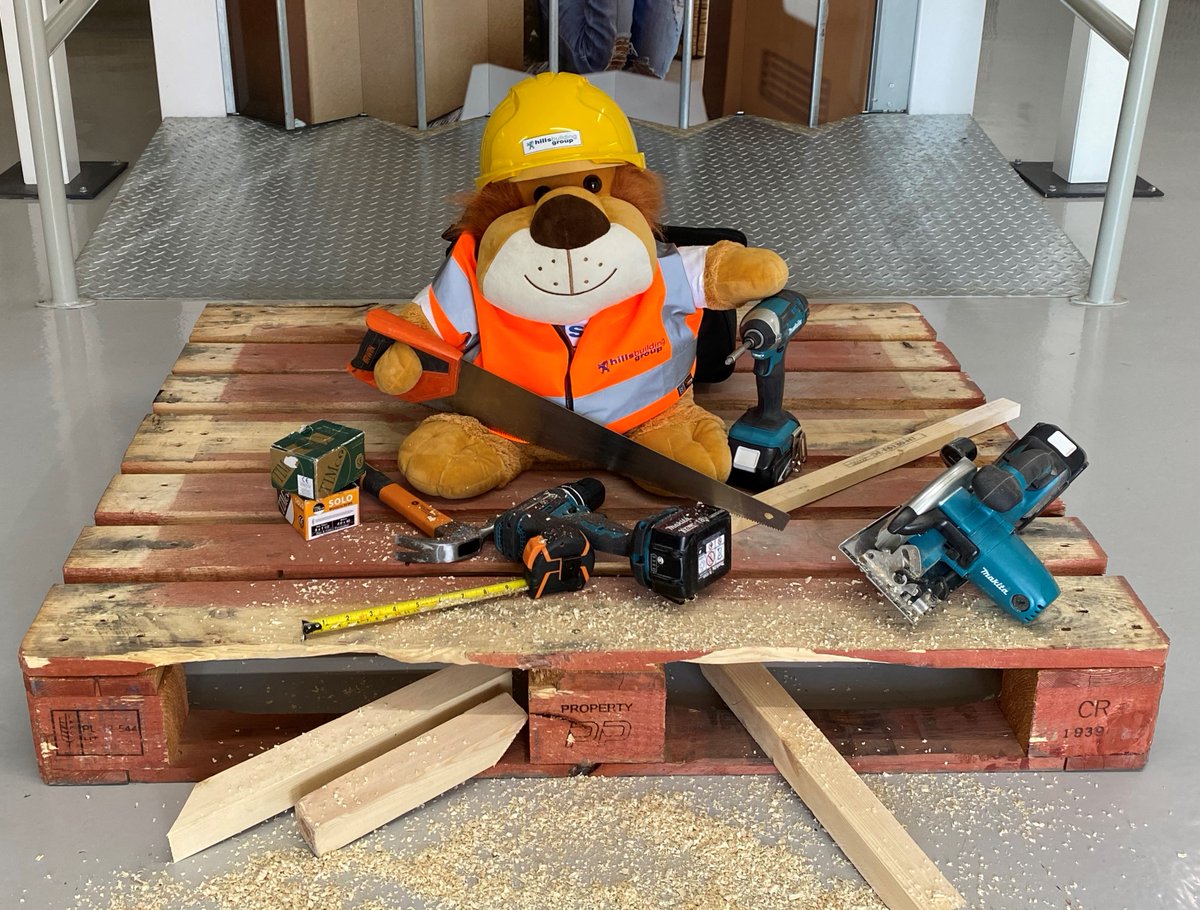 Inspired by everyone’s DIY projects Henry decided to have a go himself.
Well that didn’t quite go as planned, he managed to make a pallet out of a table!!

Pallet storage available at Hills Self Storage
Call us today for a quote 01206 625045
#pallet #DIY #storage #colchester