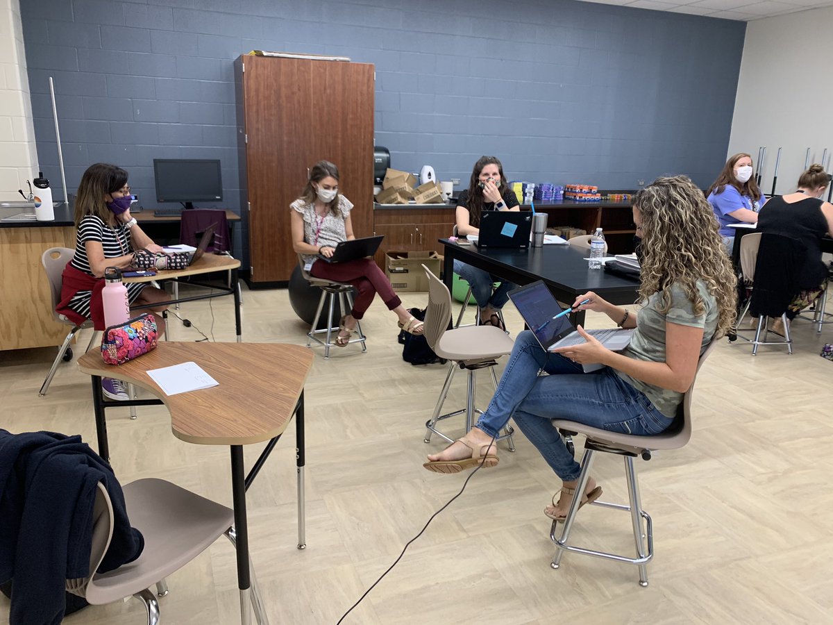 ashwilliams314's tweet photo. So proud of my TJH math team! We are ready to tackle virtual teaching! #greattitanroadtrip #taysmath https://t.co/Ub7a5BzTir