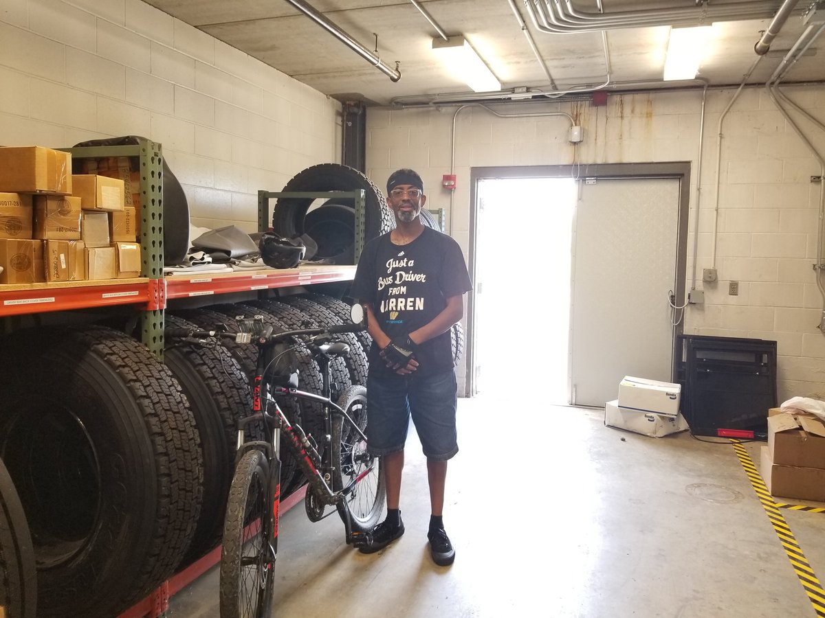 AsstPastorFBC's tweet photo. So I biked to work this morning. π΄ββοΈπͺπ½π― #WhoWantsToRide #RoadToTwoThousand #MyCyclingJourney #HesStillAble #2020Release #GodIs https://t.co/NagKXJ4Cdr