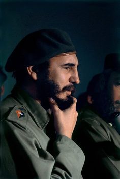 <a href="/DeZurdaTeam/">DeZurdaTeam</a> #Fidel es ➕ que 1 palabra
#Fidel es victoria
#Fidel es guerrilla 
#Fidel es #Cuba
#FelicidadesFidel
#FidelPorSiempre #DeZurdaTeam #FidelEn1Palabra