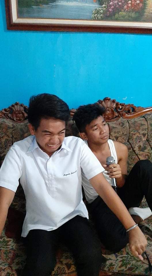 Jecisthirteen2's tweet photo. Yung ang pangit ng boses nung kasama mo
Me: https://t.co/HLTw9H8Q2w