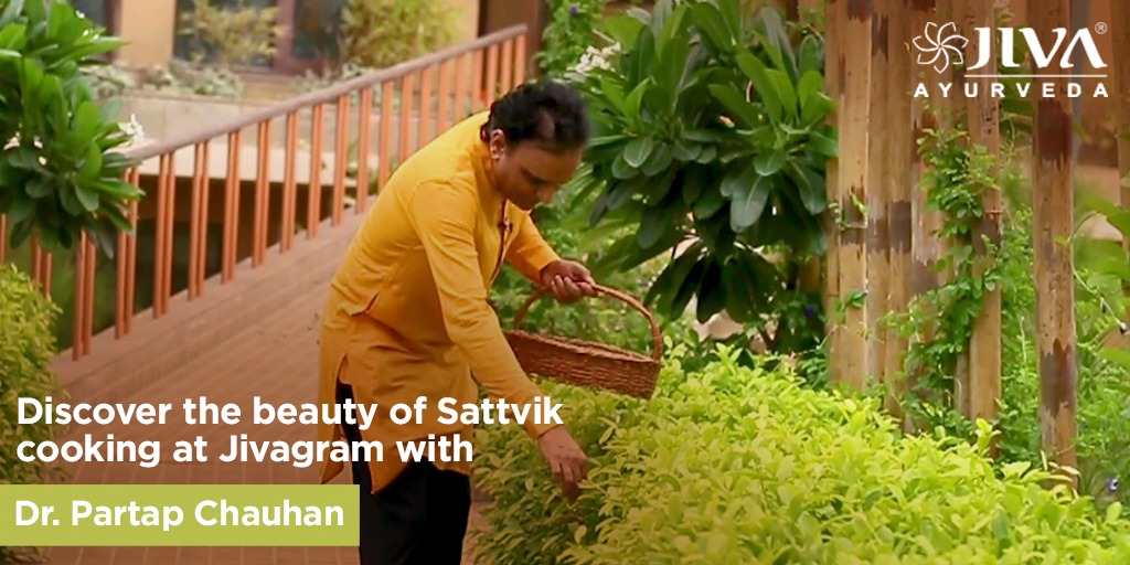 JivaAyurveda's tweet photo. .@DrPartapChauhan asserts that the more one is in touch with nature, the healthier he is. 

Watch him take us through the serene process of #sattvik cooking at Jivagram. https://t.co/GUX2cA7xru

#KitchenVeda #SattvikCooking #Jivagram #AyurvedicIngredients #Natural #Ayurveda https://t.co/zUycuw4Y15
