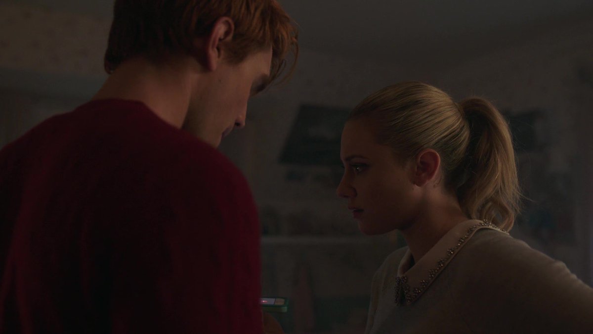 2x09Archie would literally die for Betty and still people say he wasn't there for her enough?