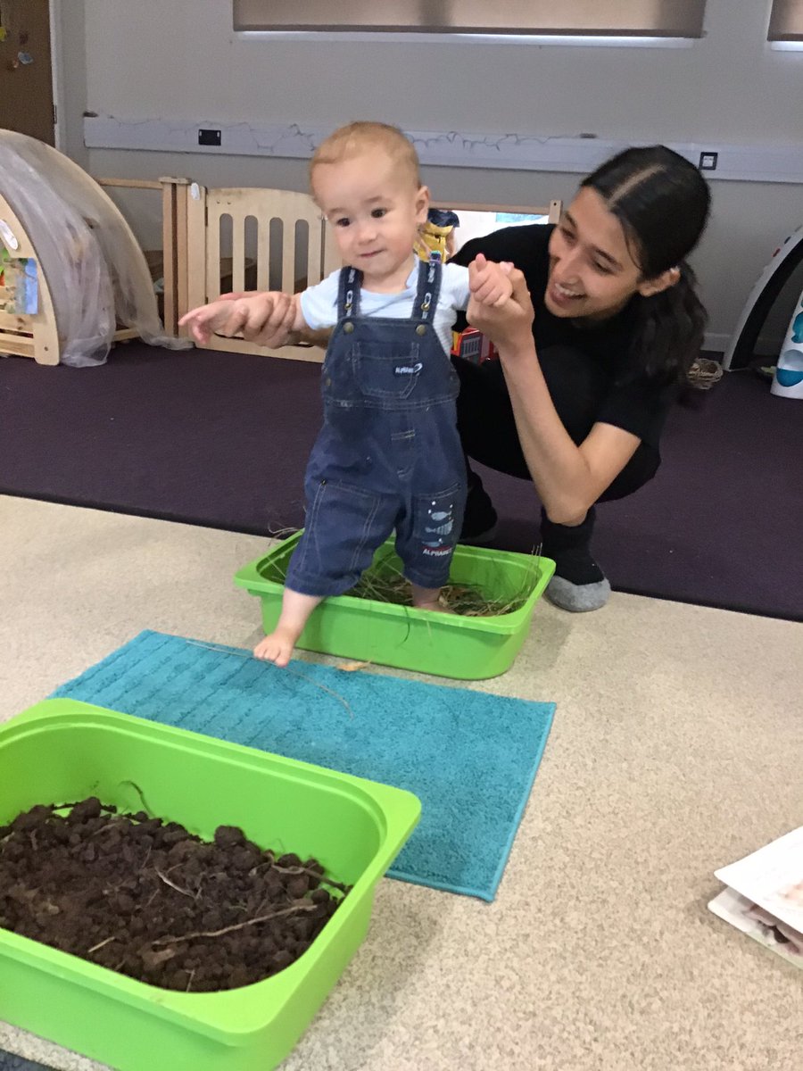 snapredland's tweet photo. This afternoon in babies we have been exploring some sensory trays inspired from we’re going on a bear hunt! We had grass, mud, water(river) and twigs and leaves (forest). The children were really interested in the different textures, particularly the mud and water! #bearhunt 🐻 https://t.co/PSnQ3Mj5vO