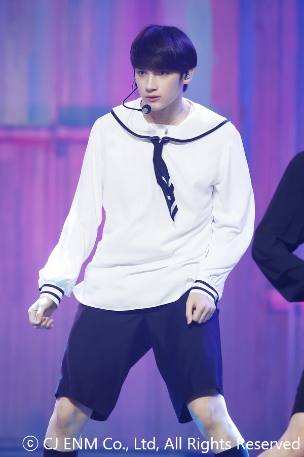 mnet_smart's tweet photo. 【HappyBirthday🎂】
/
本日8/14は #TXT #ヒュニンカイ の誕生日🎉
おめでとうございます🐧✨
\
#TXT 出演のリアリティー番組
「#ONEDREAMTXT」
📎https://t.co/kWvJInihZY
「#MCOUNTDOWN バックステージ」は
📎https://t.co/FkbKv442Jw
🌟#MnetSmart で💻大好評配信中📱🌟 https://t.co/gODJNc6HmE