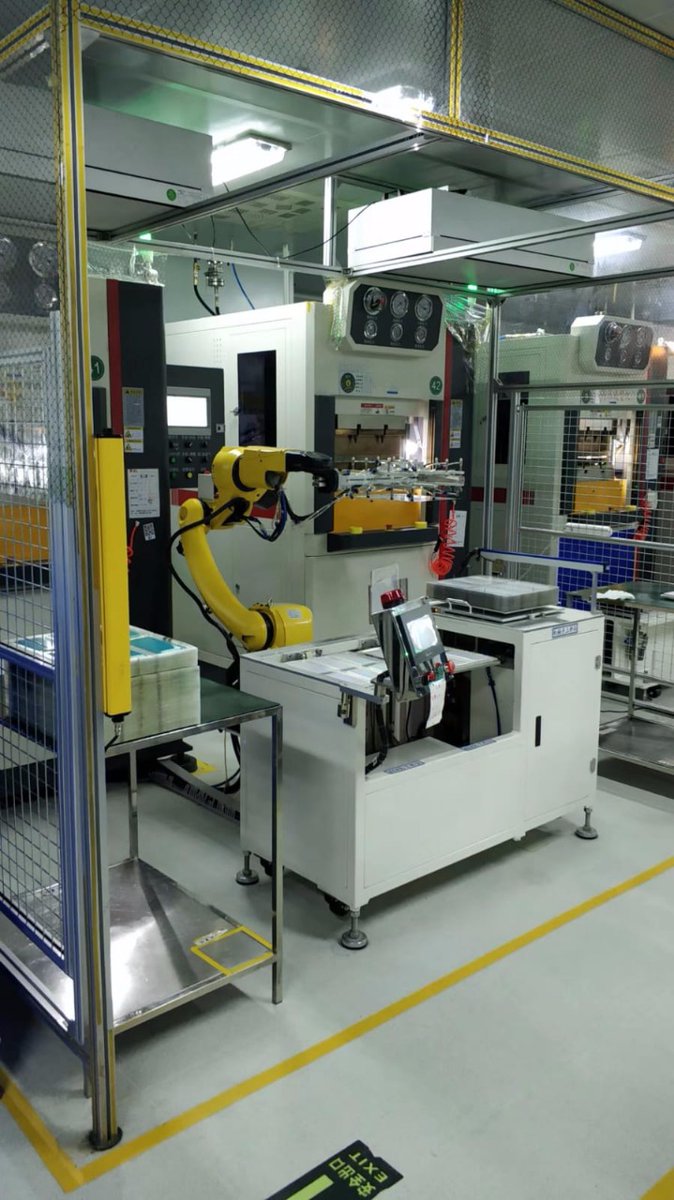 SansoGlobal's tweet photo. Let's Have A Sneak peak In #SansoFactory &amp; See How We Produce High Quality Smartphones &amp; Other Telecom Products For You.

#ThisIsJustAbeginingToExplore #Sanso #SansoTechnologies #SansoMobile #SansoMobiles #Factory #Smartphone #SmartphoneFactory #SansoFactory #SansoSmartphoneFact https://t.co/V7A5T7kpRq