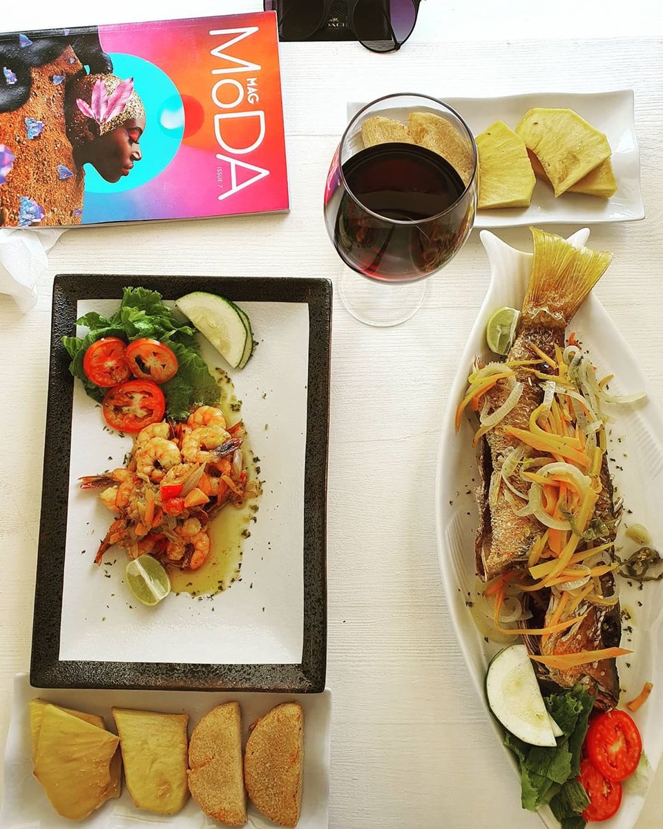Food, wine and #MoDAMag 🍷✨⁣
⁣
#Repost @eatfinityandbeyond ⁣
・・・⁣
✅ top 3 meals I have had in Jamaica. It was worth the long add wait 😔 ⁣
⁣
#seafood <a href="/portland876/">Visit Portland Jamaica</a> #portland876 #jamaicanfood #longbay #travel