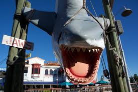 universal_jaws tweet picture