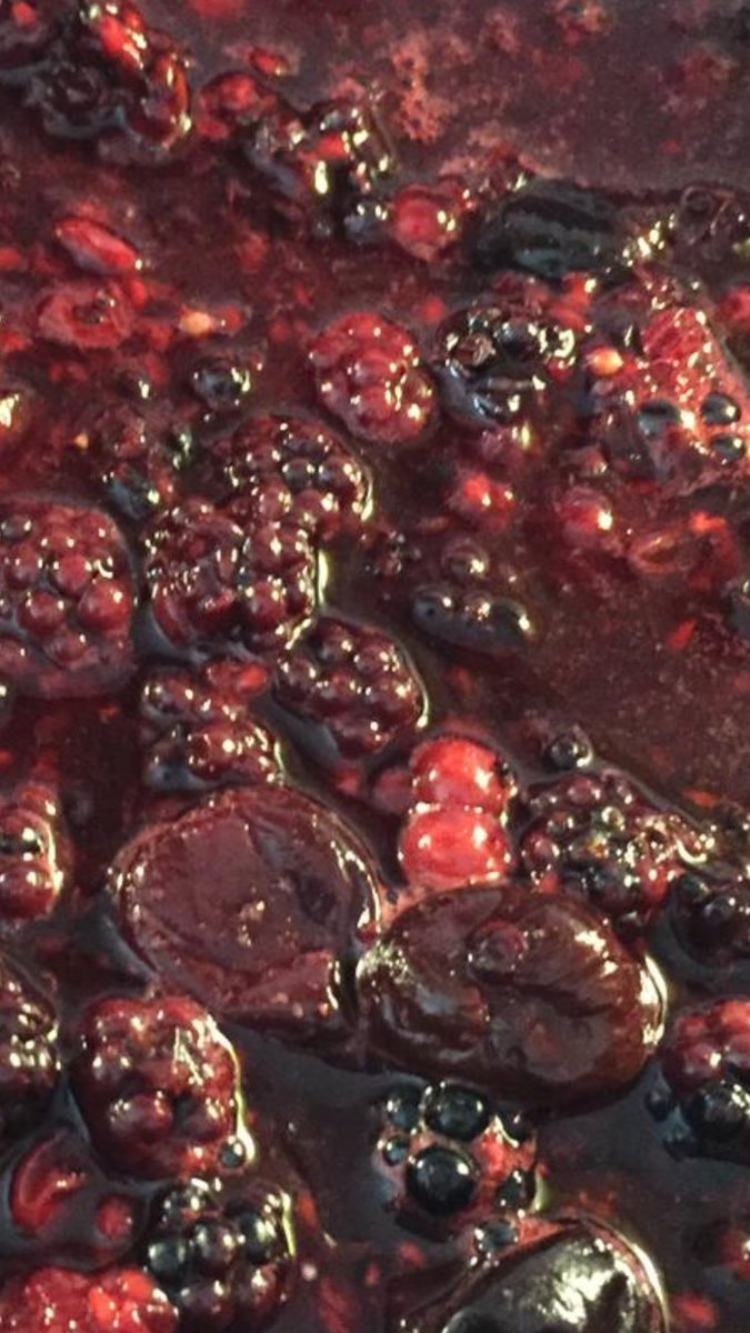 neelim_d's tweet photo. Making jam, kitchen smells like a berry explosion #summerfruit #thirdbatch #jam https://t.co/6M8ffoSQLy