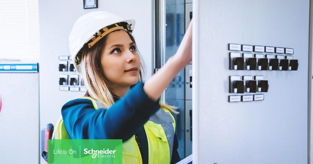 SchneiderNA's tweet photo. #Premset: first-class innovation, safety, and reliability for medium voltage distribution. Your company’s medium voltage distribution needs are always evolving: https://t.co/cr7OmrSMTz https://t.co/p3AsTDbFoV