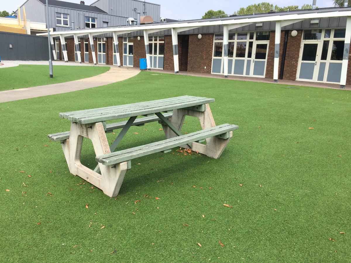 KelmscottSchool's tweet photo. 🚨APPEAL! Do you know of any outside picnic tables like the one pictures going spare? We’re in urgent need of some more seating like this to support the plans we have for our student “bubbles”. Please email us if you or know anyone who can help! Info@kelmscott.waltham.sch.uk RT https://t.co/gnqu0BHc6l