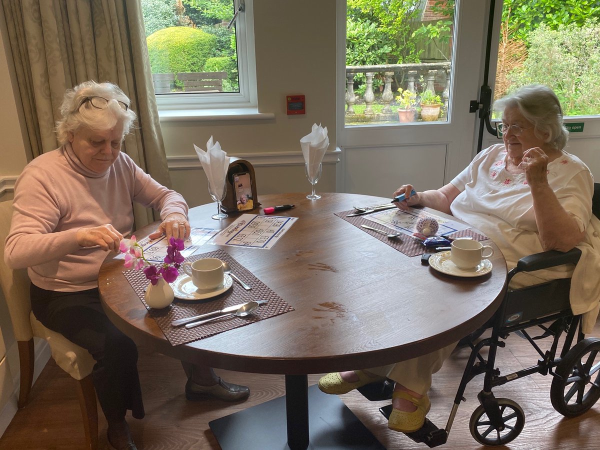 BupaUKCareers's tweet photo. If you can't come to the bingo, the bingo will come to you! For our residents that need to socially distance or shield, the team set them up on #FaceTime so they could join the game from their rooms! A brilliant idea from Hazelmere House in #Wilmslow! 👏👏#carehomes #care #bingo https://t.co/sECmUoHQ3F