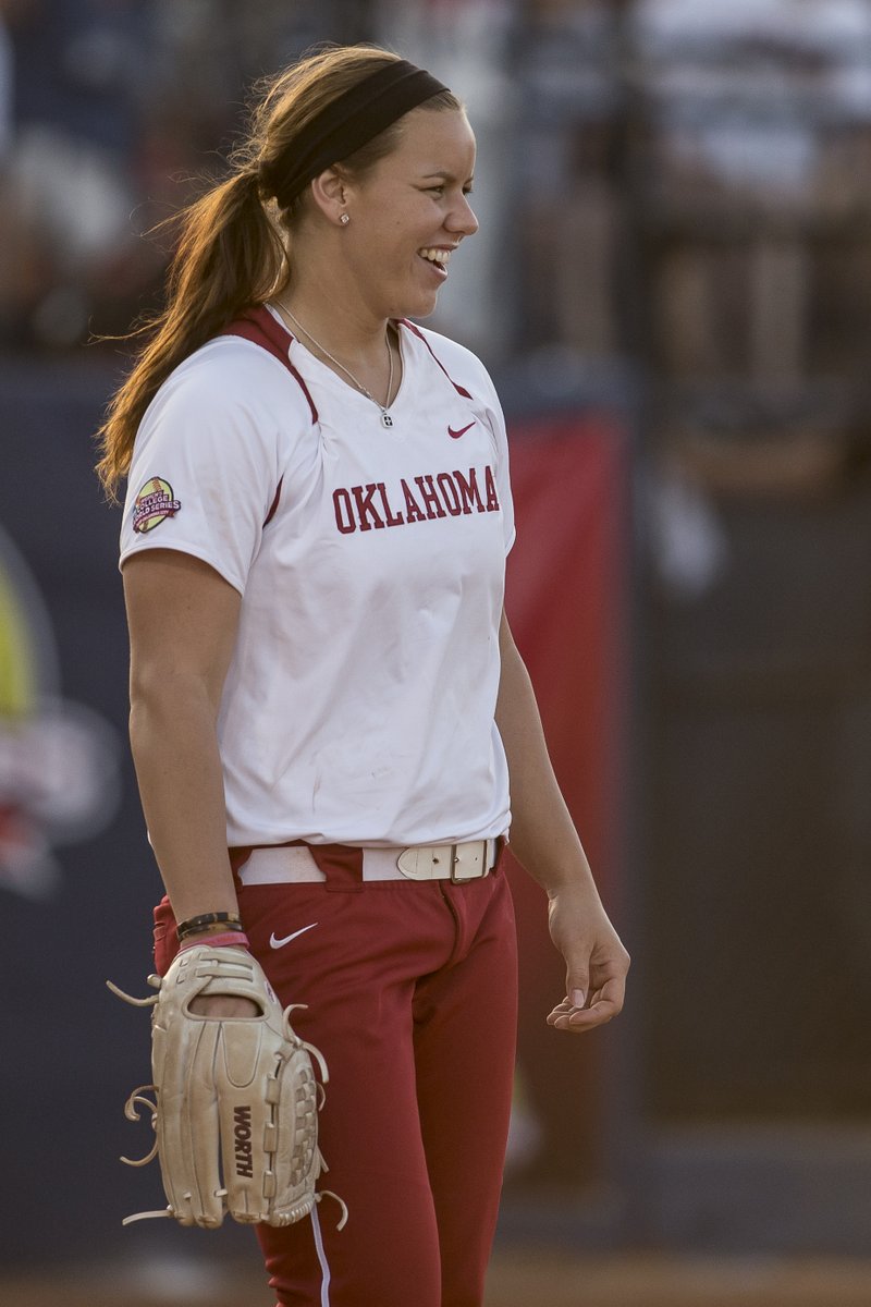 NCAA Softball tweet media