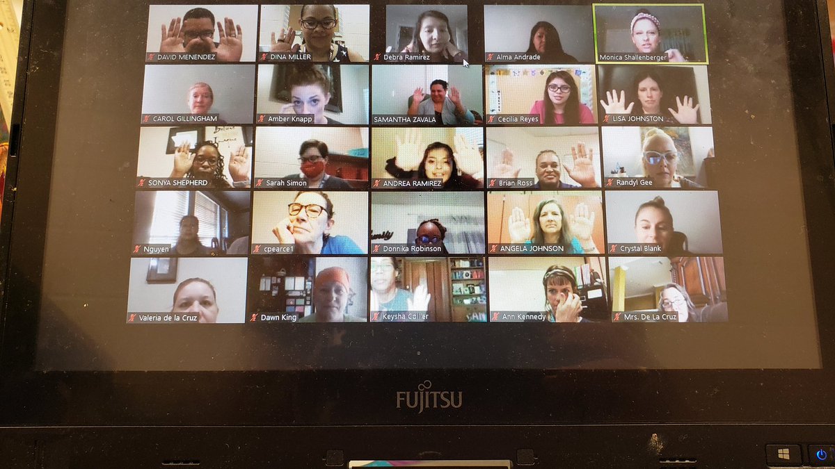 dinamichelle08's tweet photo. @Monshall activity had us literally raising our hands for #GetYourCommOn and reminding each other that we are always on the same team!!! #EilandDolphins https://t.co/RVcU9dESSw