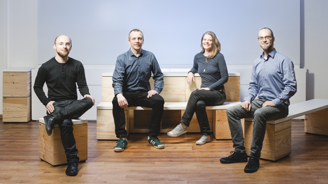 ShapeShift_HH's tweet photo. Lernen Sie die “fine minds” kennen! Im Herzen der Hamburger Speicherstadt entwickeln wir kreative Lösungen für #Visualisierungen. Wir lieben es, Ihre Visionen zum Leben zu erwecken! #mindfine #VR #AR https://t.co/6cmXz8Lohe