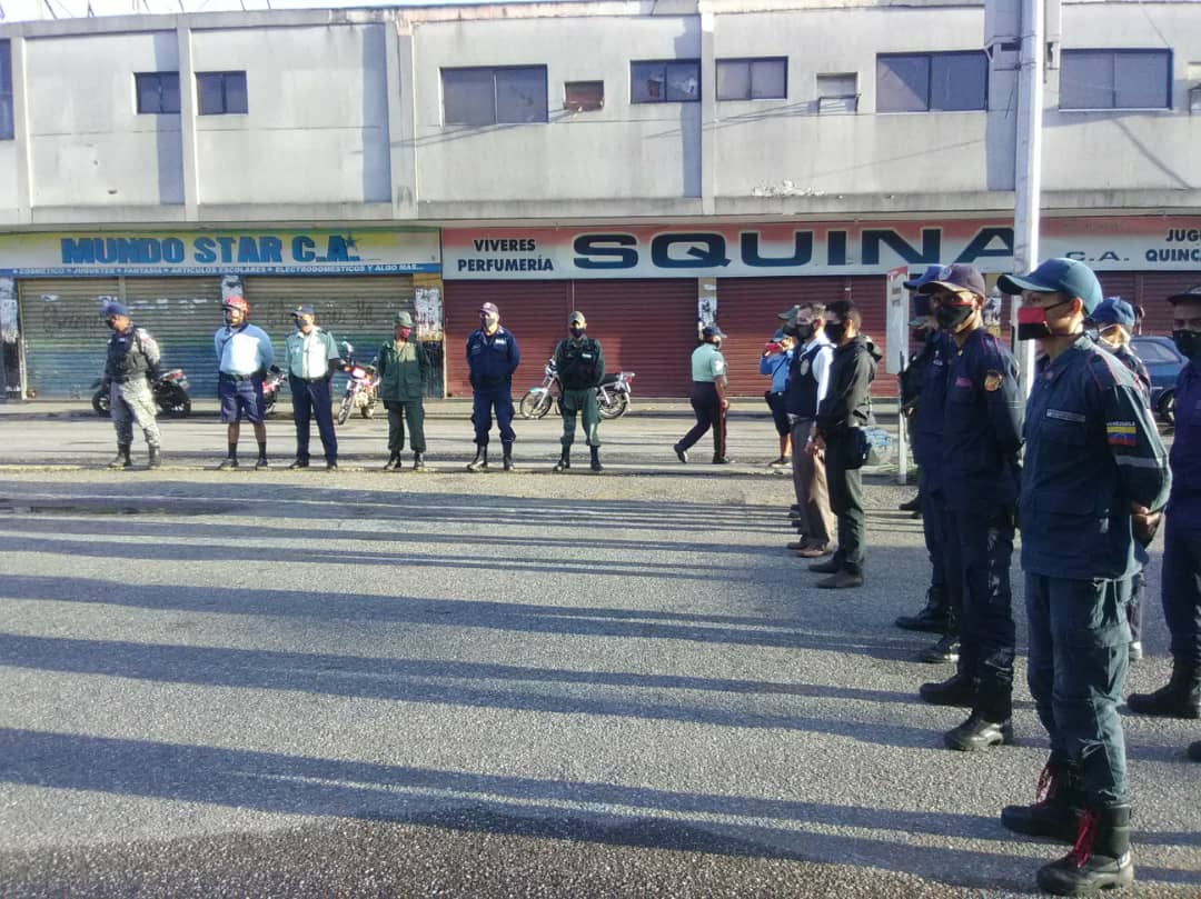 CICPC250's tweet photo. #CicpcCojedes presente en Despliegue Escudo Bolivariano Cojedes, realizado con todos los organismos de seguridad del estado.
@douglasricovzla 
@jsalazarcicpc 
@mercybracho71 
@juanpenaloza_cicpc
@prensacicpc 
@rediplosllanos 
@cicpcprevencion 
@milagro5113 https://t.co/1lq95an5qX
