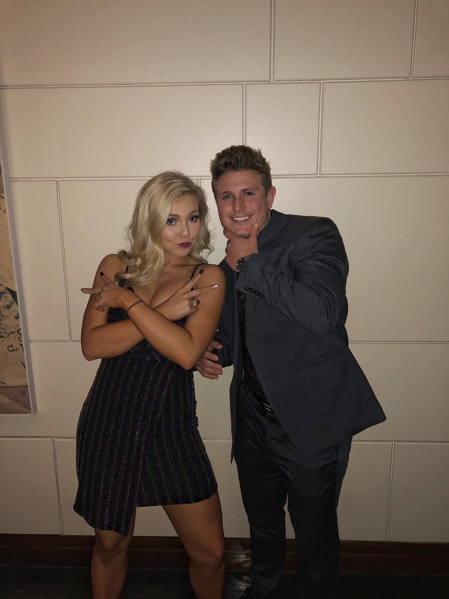 cadencox25's tweet photo. Happy 21st birthday to my best friend @mlfisher9 ! You are beautiful inside &amp; out! I love you so much and cannot wait for our future🖤 https://t.co/fVXPrI3nwU