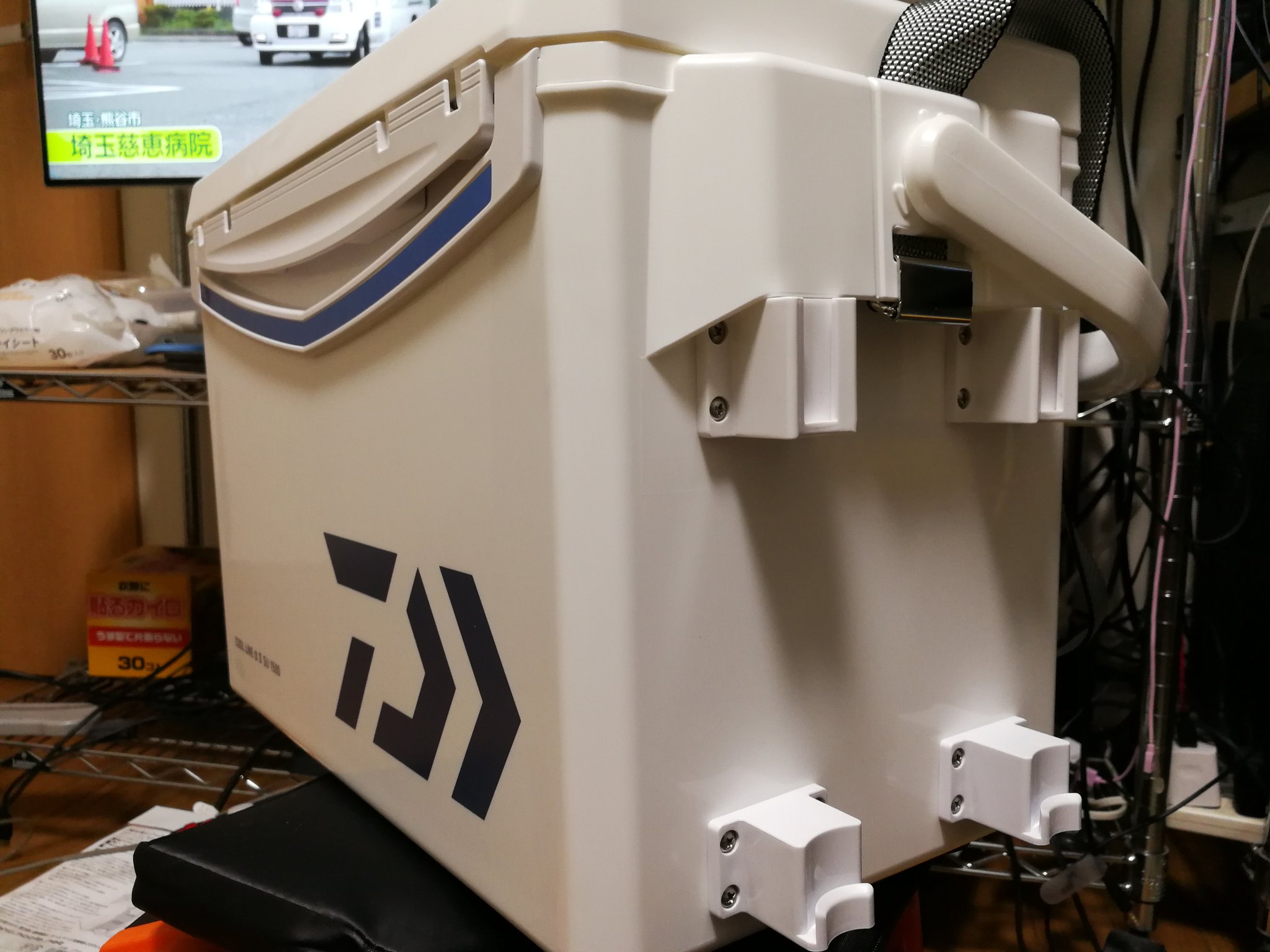 Twitter 上的 Lordgerd へらへらさん 先日購入した Cpキーパー用エクステンションベースをクーラーボックスへ装着 Daiwa クールライン A Ii Su 1500 Nocle Extension Base For Cp Keeper T Co Tjarqkh8nm いいねぇ Daiwa クールライン ロッドスタンド