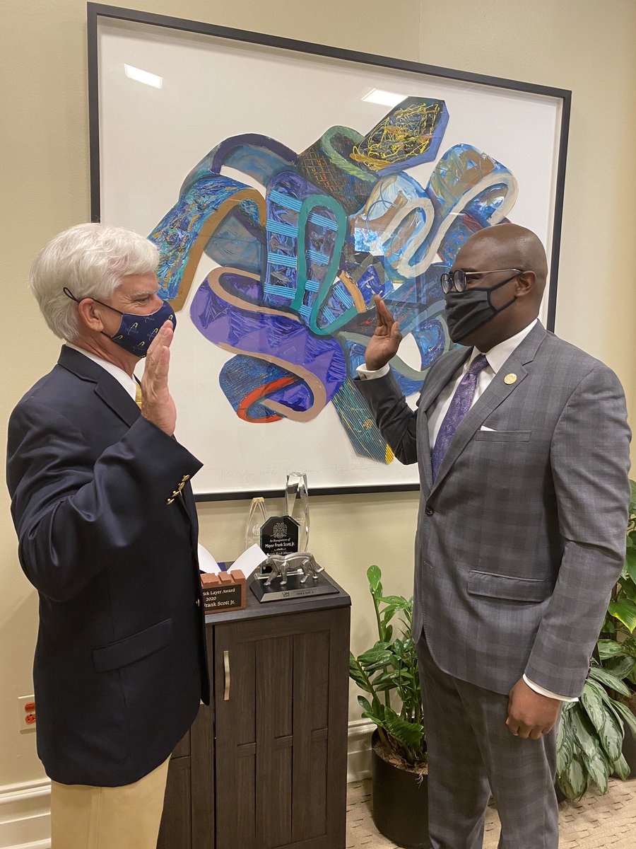 The Port of Little Rock welcomes Stan Hastings to our Board. Thank you Mayor Scott for the swearing in ceremony.