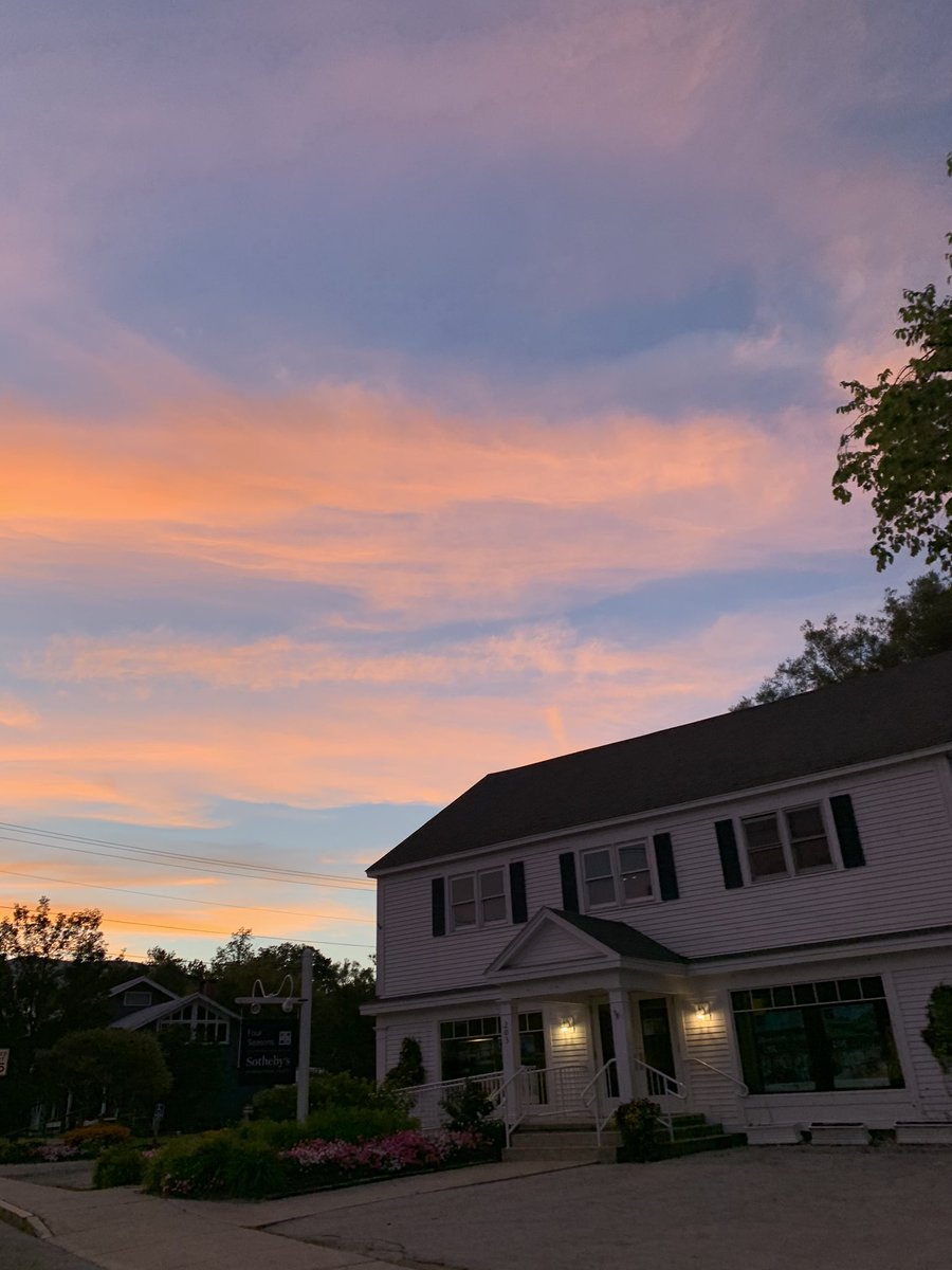 EmShiningHeart's tweet photo. goodbye vermont 🍃❤️ https://t.co/KQChZp6NqH