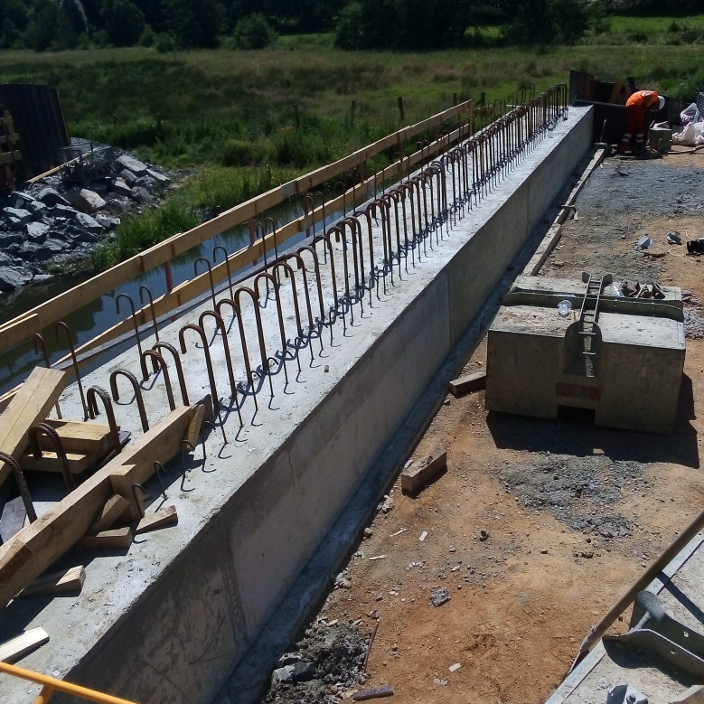 Prefet71's tweet photo. Route Centre-Europe Atlantique #RCEA

Les travaux du chantier de La Fiolle à Blanzy (arrondissement d’Autun)🚧 https://t.co/rcDU2ZkJc9