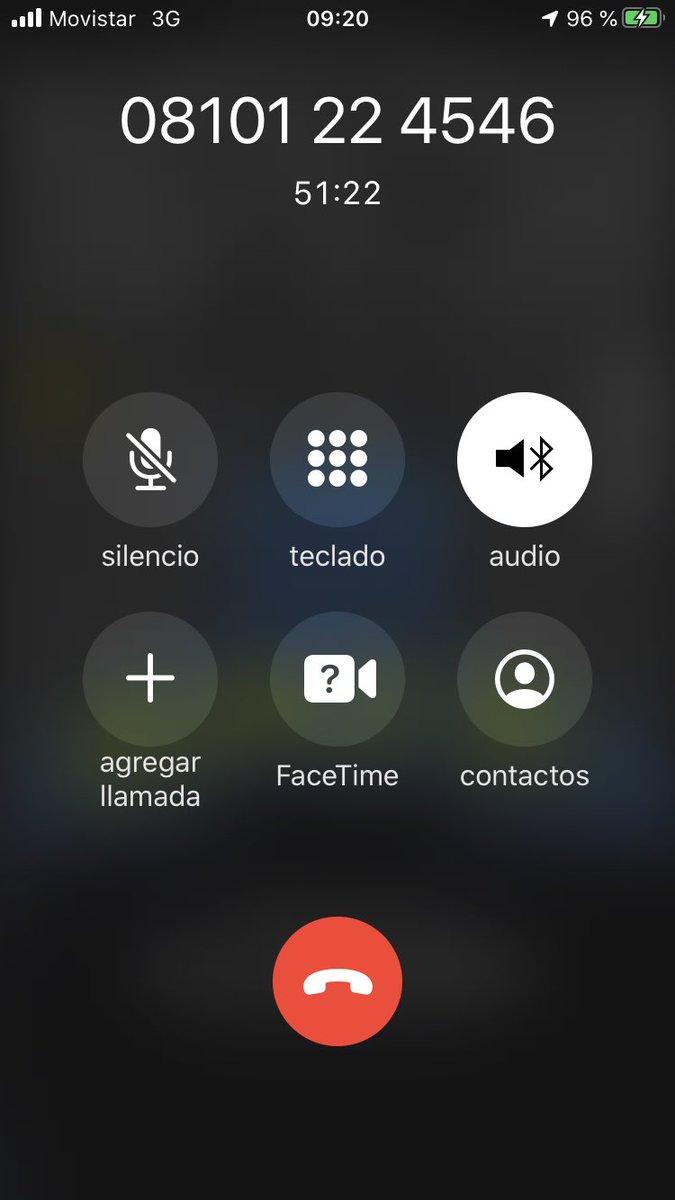Orgulloso de mi nuevo récord. 51:22 minutos en línea para que alguien de <a href="/AirEuropa/">Air Europa</a> me atienda, sin resultado. Lo irónico es que el mensaje grabado te dice -en ibérico-, cual chiste de humor negro, "permanezca en línea, a la brevedad le atenderemos". Muy <a href="/alexdelaIglesia/">De la Iglesia</a> todo.
