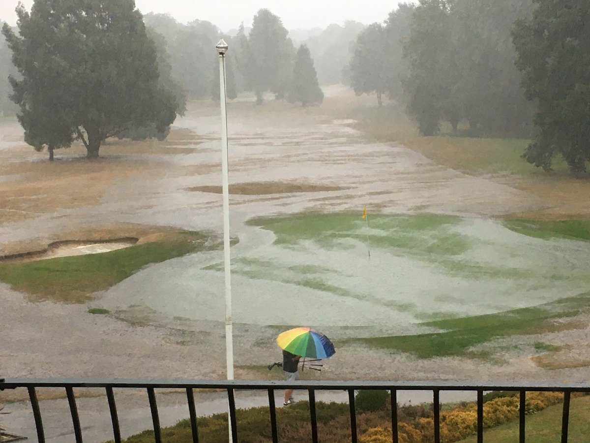 westmallinggc's tweet image. We have had no rain for nearly 3 months and now had all of it in 15 minutes! ☔️