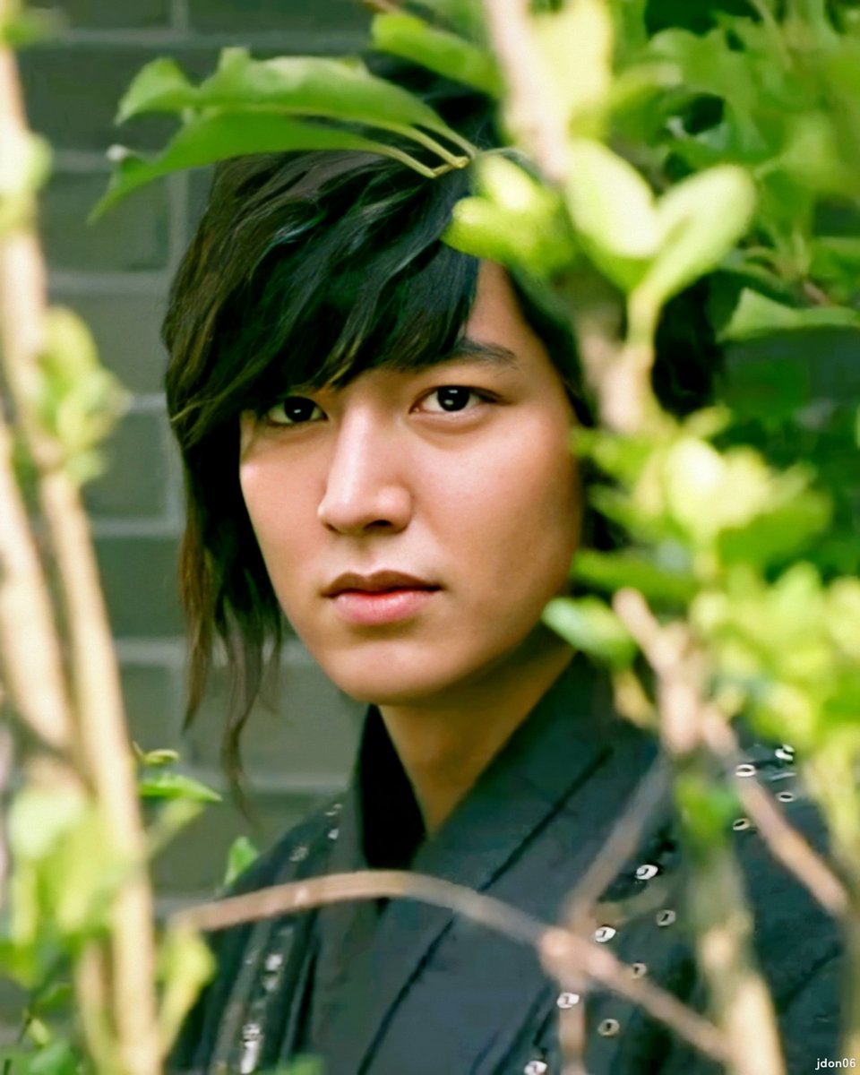 jdon0607's tweet photo. <신의> 최영 이민호! ❤
#TheFaith #ChoiYoung [EP. 8]
@actorleeminho
#이민호 #LeeMinHo 
#AlwaysWithLeeMinHo https://t.co/2lXWCaJLou