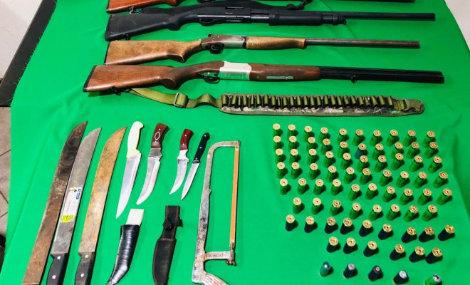 Con arresto domiciliario total y arraigo nacional quedaron imputados por porte ilegal de armas y municiones en Carahue bit.ly/3gVScvl