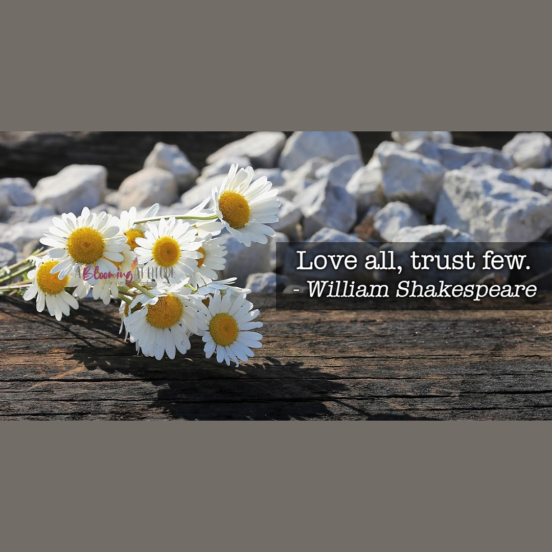 BloominAttitude's tweet photo. Thursday thought. Love all, trust few. Most of all trust your own instincts, trust your own path and have faith in your choices. Create the future you want by setting goals that align with what YOU want.  #abloomingattitude #positivevibes #suitesocialboss #higherin2020 #changesta https://t.co/UTRhsitOTx