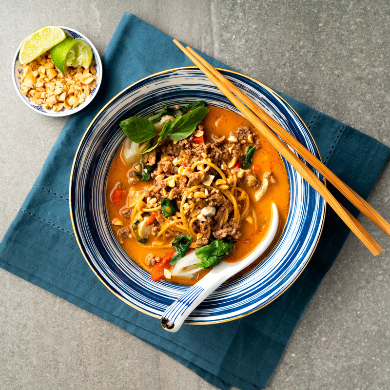 TasteCanada's tweet photo. Chock-full of fresh veggies and rich Thai flavours, this take on a popular street food by @LoveCDNbeef is a complete meal in a bowl. Head to https://t.co/c4XnVLqC3T for the full recipe! #tastecanada #tastelovers #makeitbeef #canadabeef #canadianfoods  #ramen #noodles https://t.co/O07WRCa7zN