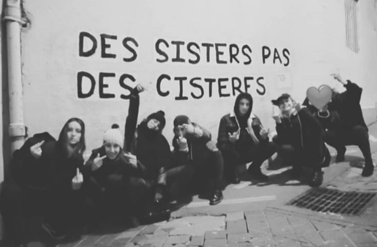 Collages Feminicide movement grew rapidly ; as it grew the focus drifted further and further away from it’s original purpose- denouncing male violence against women. In January, some activists thought it was a wise idea to paste the divisive sexist slogan “Sisters, not CisTERFs”.