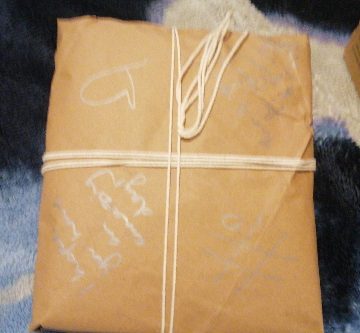 These notes on the wrapping are lovely! Am carefully unwrapping so I can keep them.