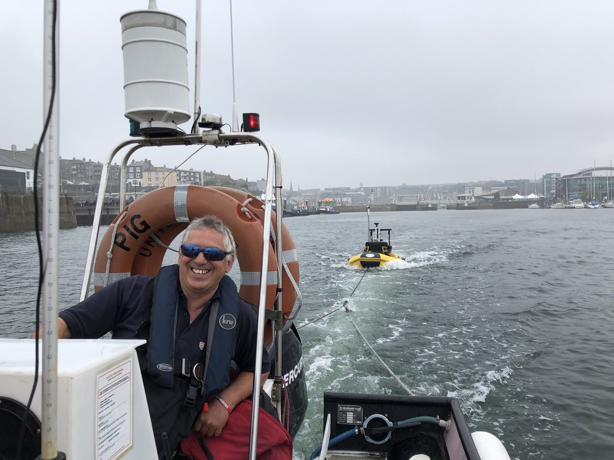 Tim Scott tweet media