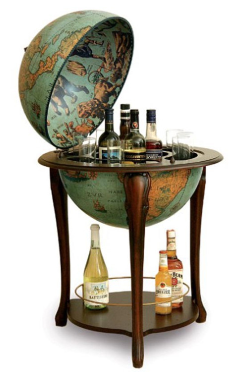 T_FUTURIST's tweet photo. THE FUTURIST! recalls one late afternoon on a long ago Saturday when he had a Jules Verne's 'Journey To the Center of the Earth' adventure in alcohol.
This has been a #ThrowOneBackThursday https://t.co/xwlHnrdhlR