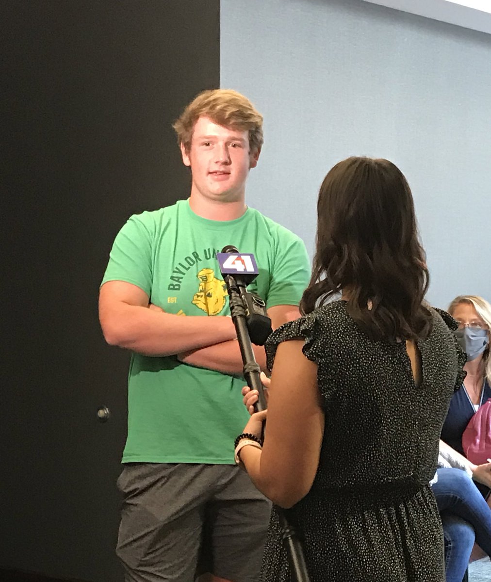 mdnorris01's tweet image. So proud of @AndySimeroth1 (BVHS senior) for his leadership today representing our student athletes at the JOCO commissioners meeting. #HelpThemPlay  @BVTouchdownclub @CoachATerrell