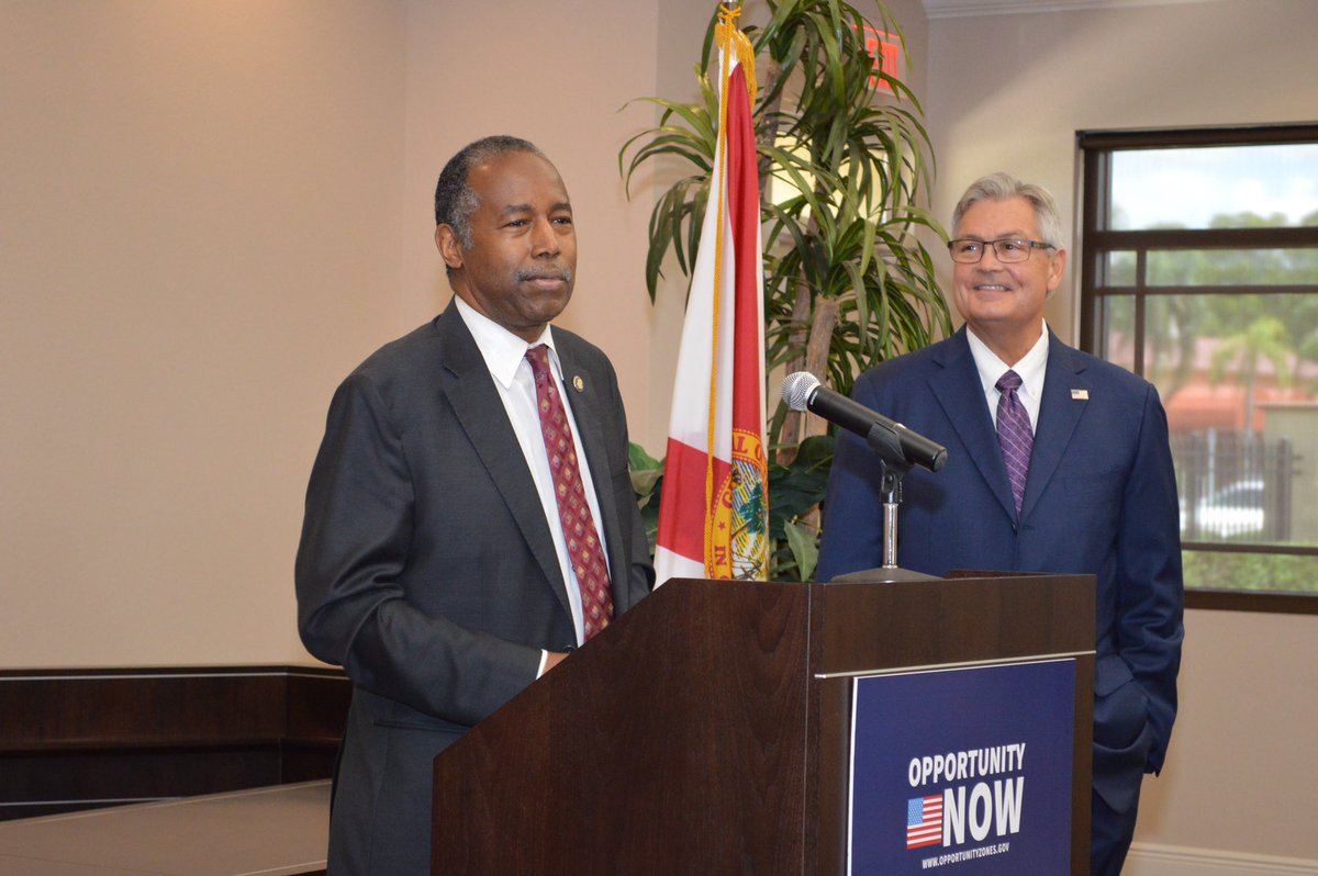HendersonForFL's tweet photo. 1/Yesterday, Ginny and I had the honor of welcoming @HUDgov @SecretaryCarson and his wife, Candy, to @cityftmyers to talk about #OpportunityZones. 

Fort Myers has one of the top housing authority agencies in the country and because of this, we have earned... https://t.co/g29szsyoPb