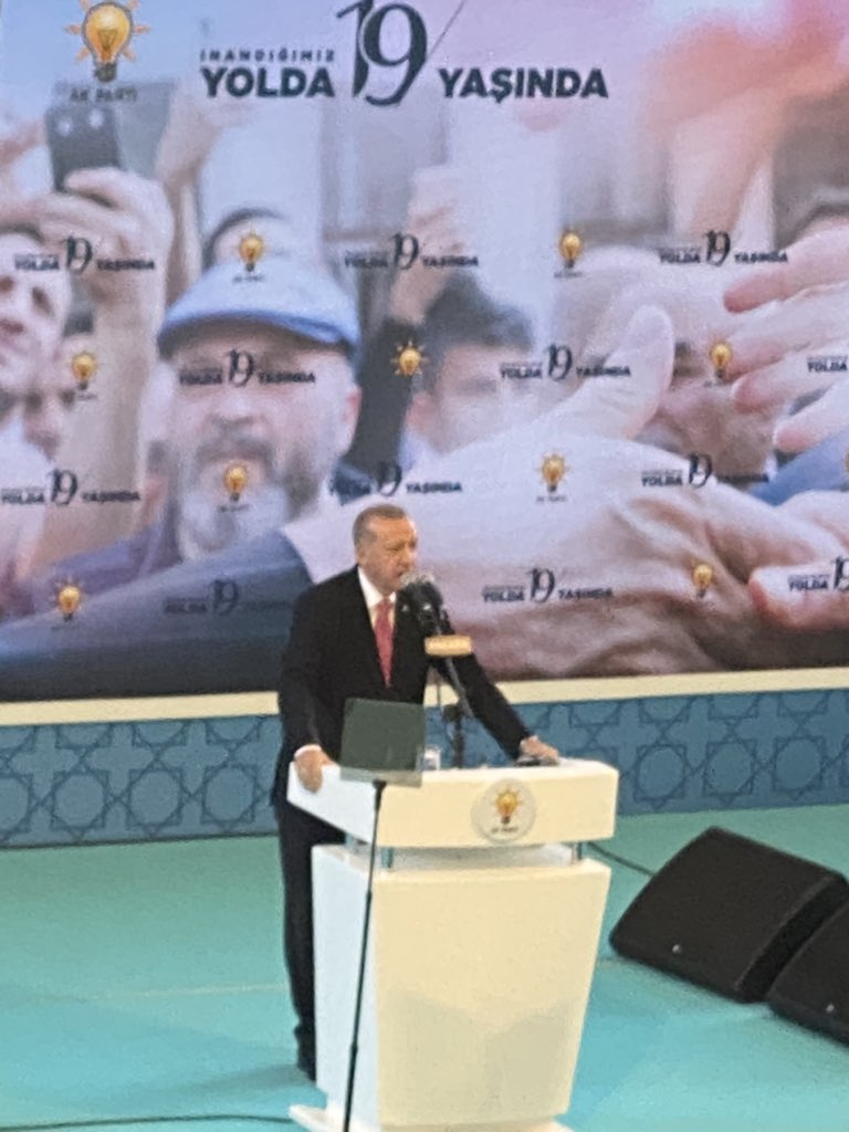 İl Başkanımız <a href="/byildiz63/">Bahattin Yıldız 🇹🇷🇵🇸</a>, B.B. Başkanımız <a href="/zabeyazgul/">Zeynel Abidin BEYAZGÜL</a>, İl Kadın Kolları Başkanımız <a href="/dmtstcgvn1/">Demet SAATÇI GÜVEN 🇹🇷</a> ve İl Gençlik Kolları BaşkanV. <a href="/avmugurkorkmaz/">MEHMET UĞUR KORKMAZ</a>, Cumhurbaşkanımız ve Genel Başkanımız <a href="/RTErdogan/">Recep Tayyip Erdoğan</a>'ın Katılımlarıyla AK Parti 19. Kuruluş Yıl Dönümü Programına Katıldılar.
<a href="/erkankandemir/">Erkan Kandemir</a>