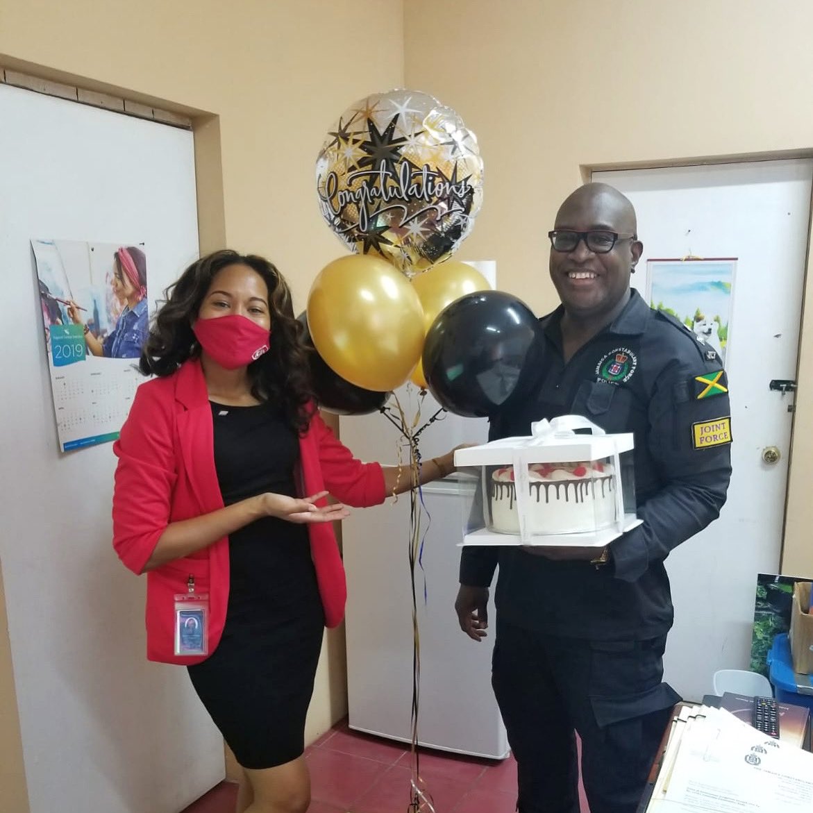 JamaicaConstab's tweet photo. Senior Superintendent of Police (SSP) Steve McGregor received a surprise from his daughter yesterday to mark his 38th Anniversary of service to the Jamaica Constabulary Force.  

According to SSP McGregor, working with citizens in communities, remains his greatest achievement. https://t.co/Sk6Z2bxN1O