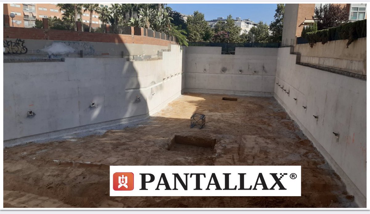 pantallax's tweet image. En PANTALLAX estamos orgullosos de presentaros la Mejor Obra Mundial de #murospantalla a día de hoy. Muro pantalla de 35 cms de espesor, Anclajes al terreno autoperforantes, vigas de coronación a distintos niveles, 8 cm de separación con la medianera pero sobre todo ESPECTACULAR!