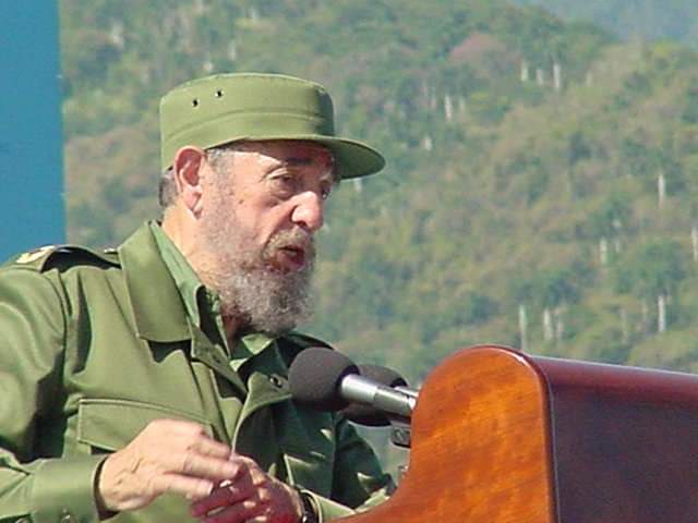 Yiny71238596's tweet photo. Fidel...gran ejemplo a seguir por la juventud cubana y de todo el mundo...ejemplo de humanismo y altruismo inigualables...muchas felicidades a ti...❤ https://t.co/uSJLcGkq0X