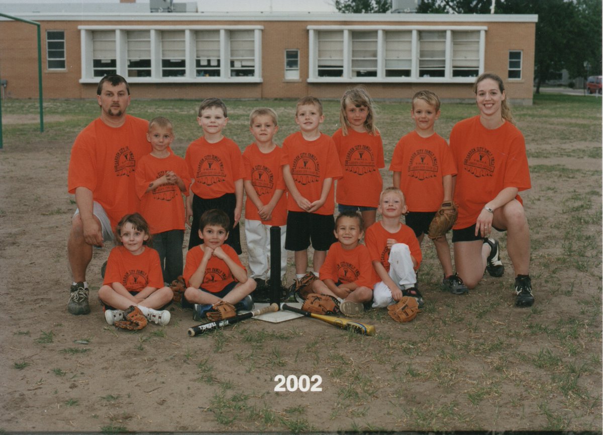 GardenCityCoop's tweet image. #TBT!  The Garden City Co-op T-Ball team.  2002.  #givingbacktogether #movingforwardtogether